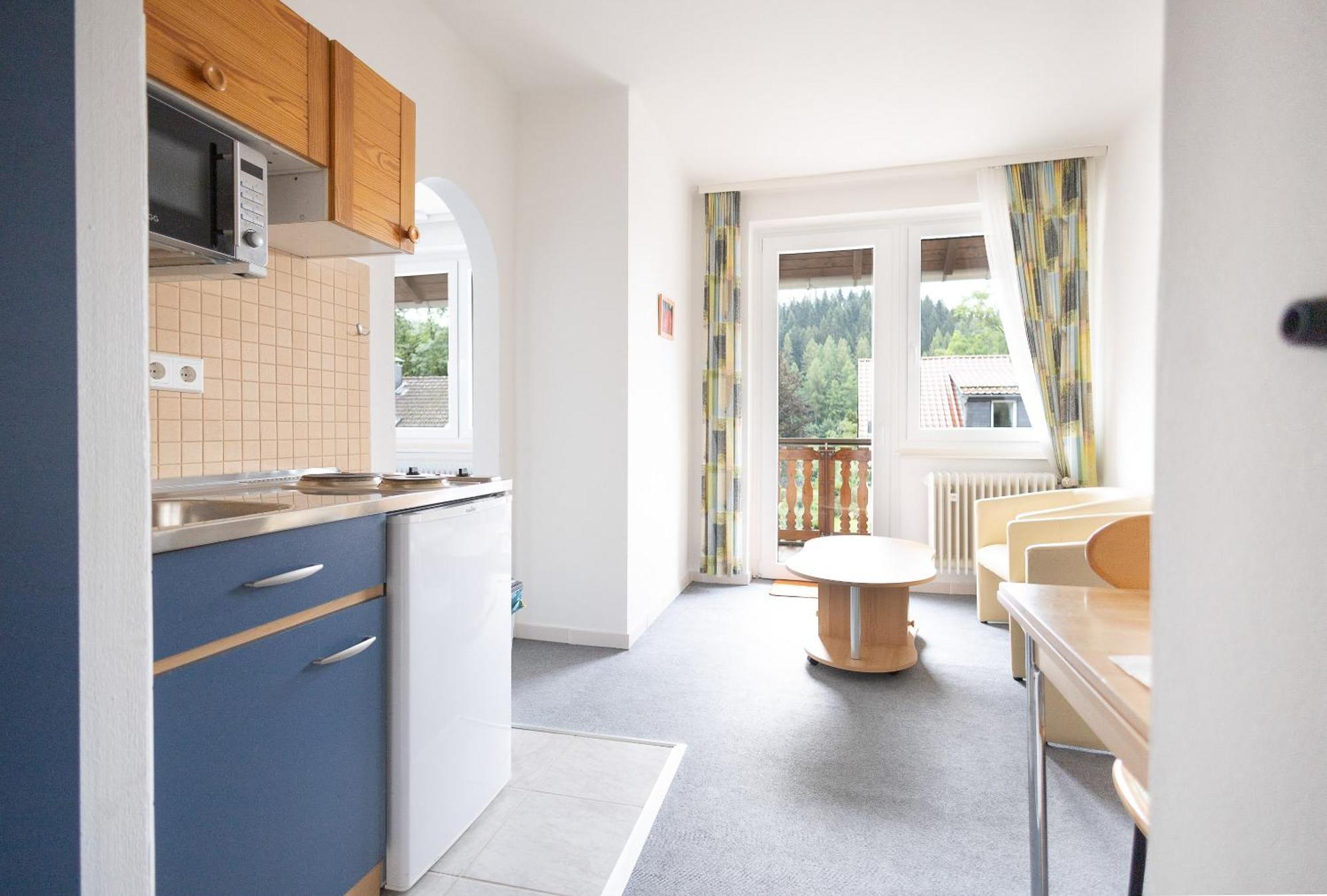 Apartmenthaus Am Waldrand- Kueche - Fruehstueck - Balkon Wildemann Exterior photo