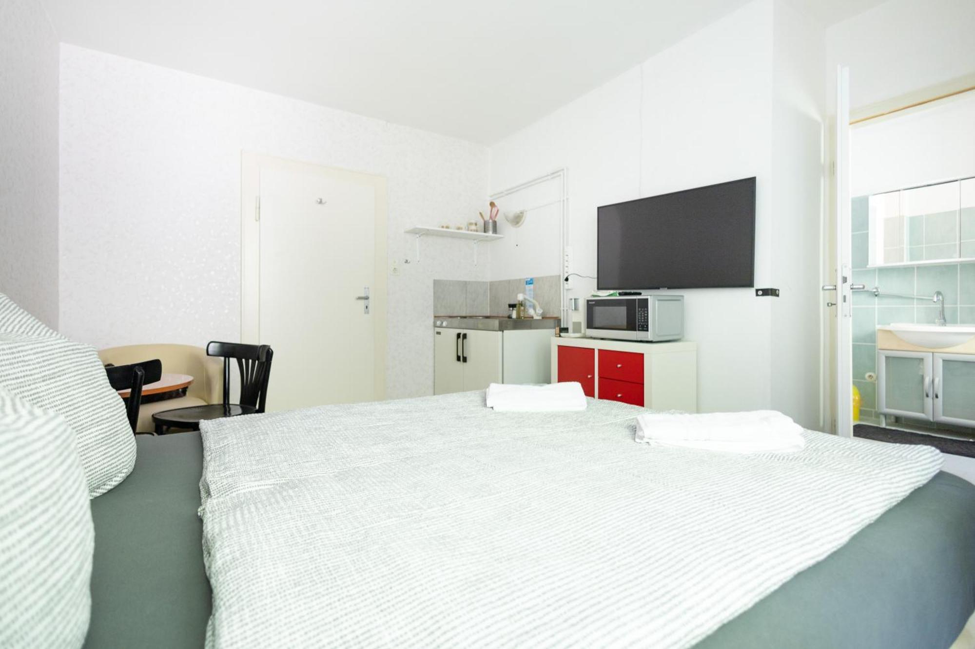 Apartmenthaus Am Waldrand- Kueche - Fruehstueck - Balkon Wildemann Exterior photo
