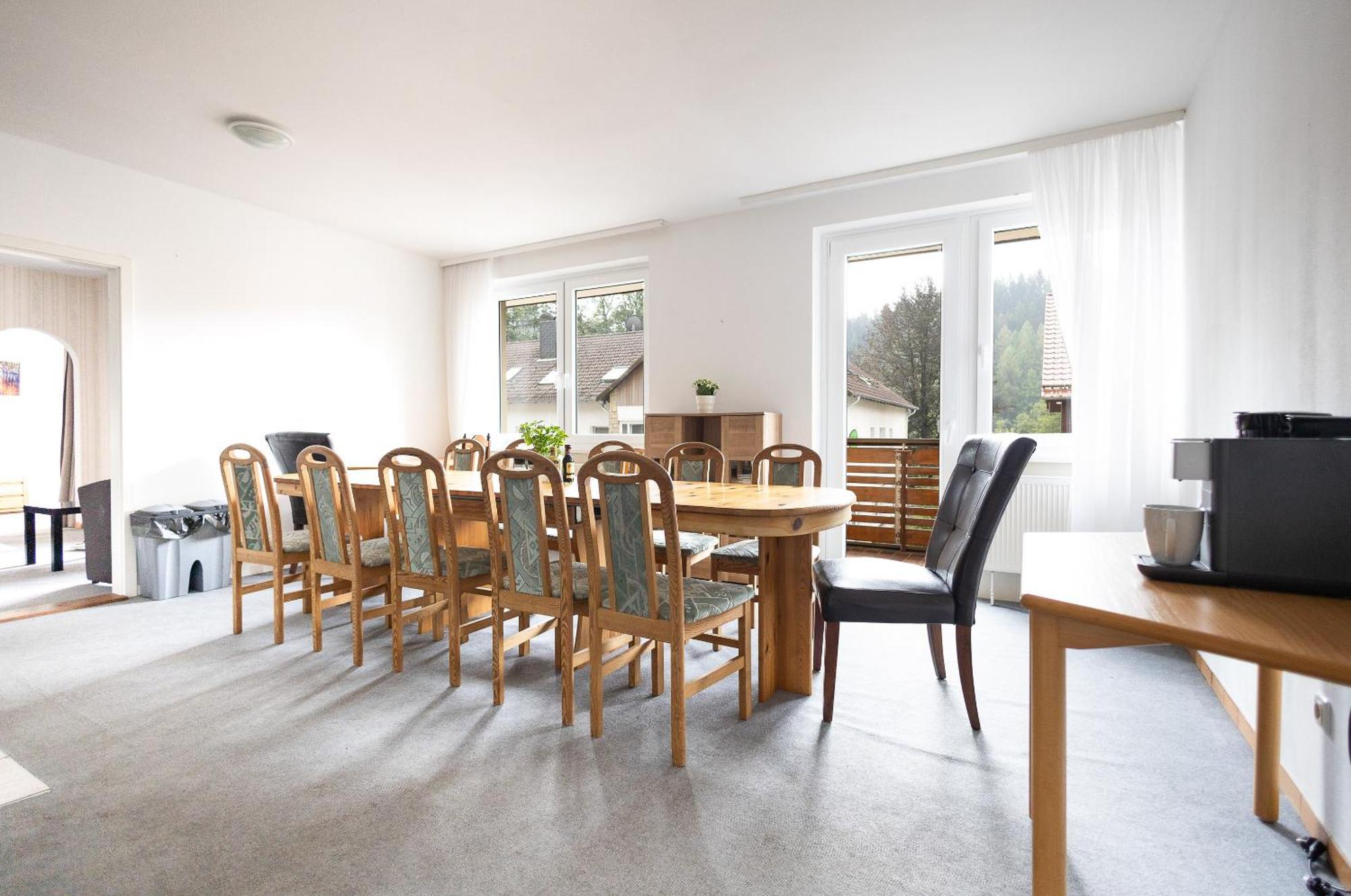 Apartmenthaus Am Waldrand- Kueche - Fruehstueck - Balkon Wildemann Exterior photo