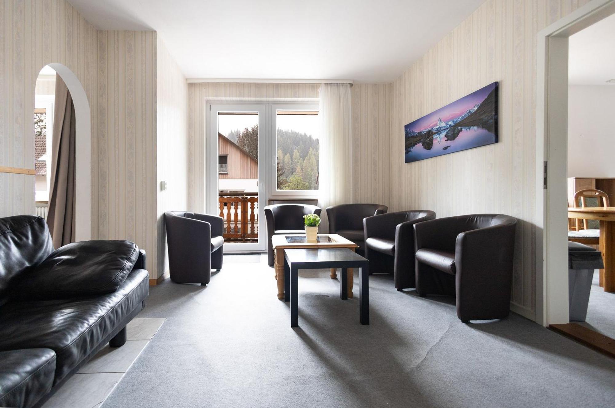 Apartmenthaus Am Waldrand- Kueche - Fruehstueck - Balkon Wildemann Exterior photo