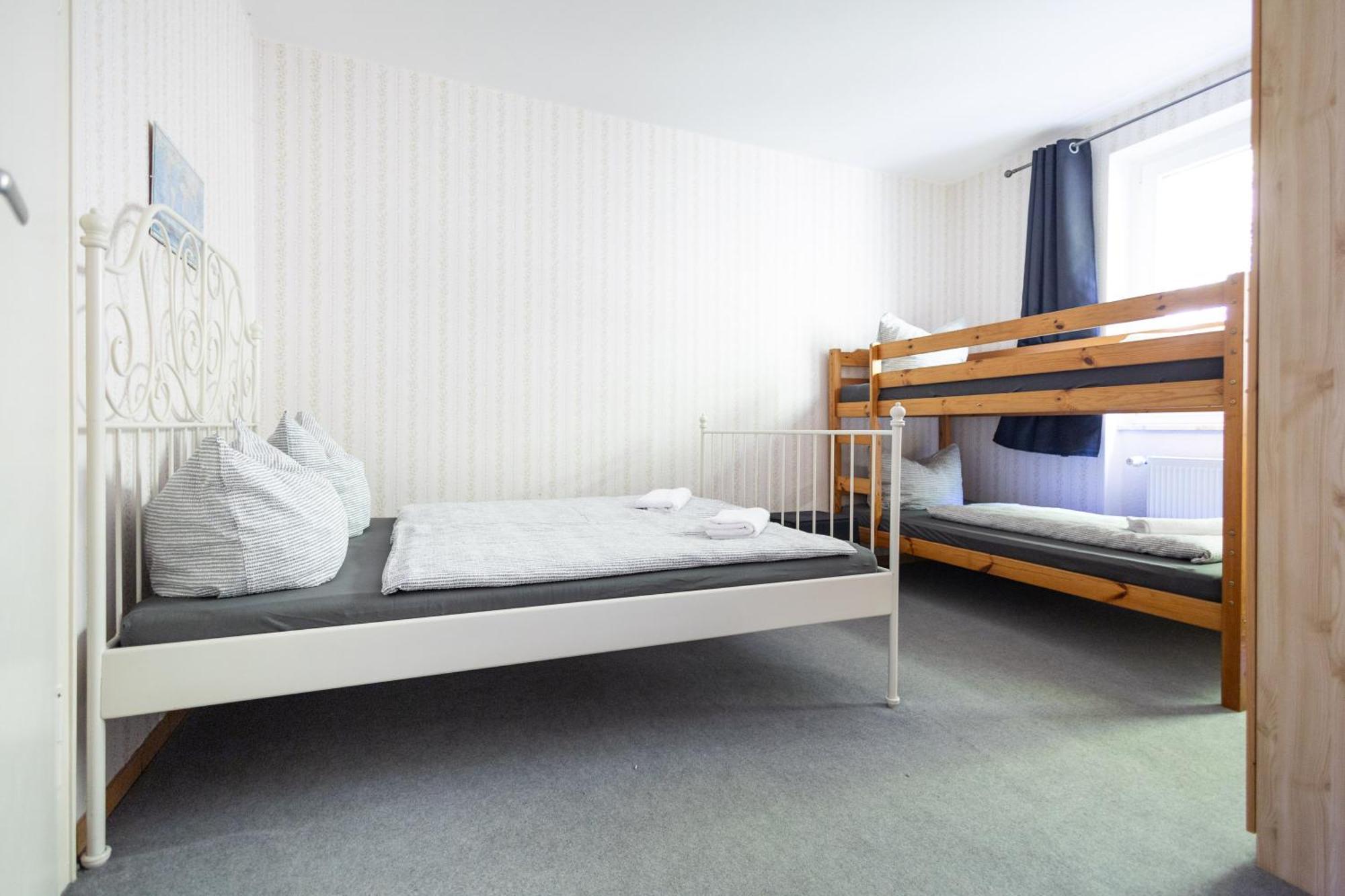 Apartmenthaus Am Waldrand- Kueche - Fruehstueck - Balkon Wildemann Exterior photo