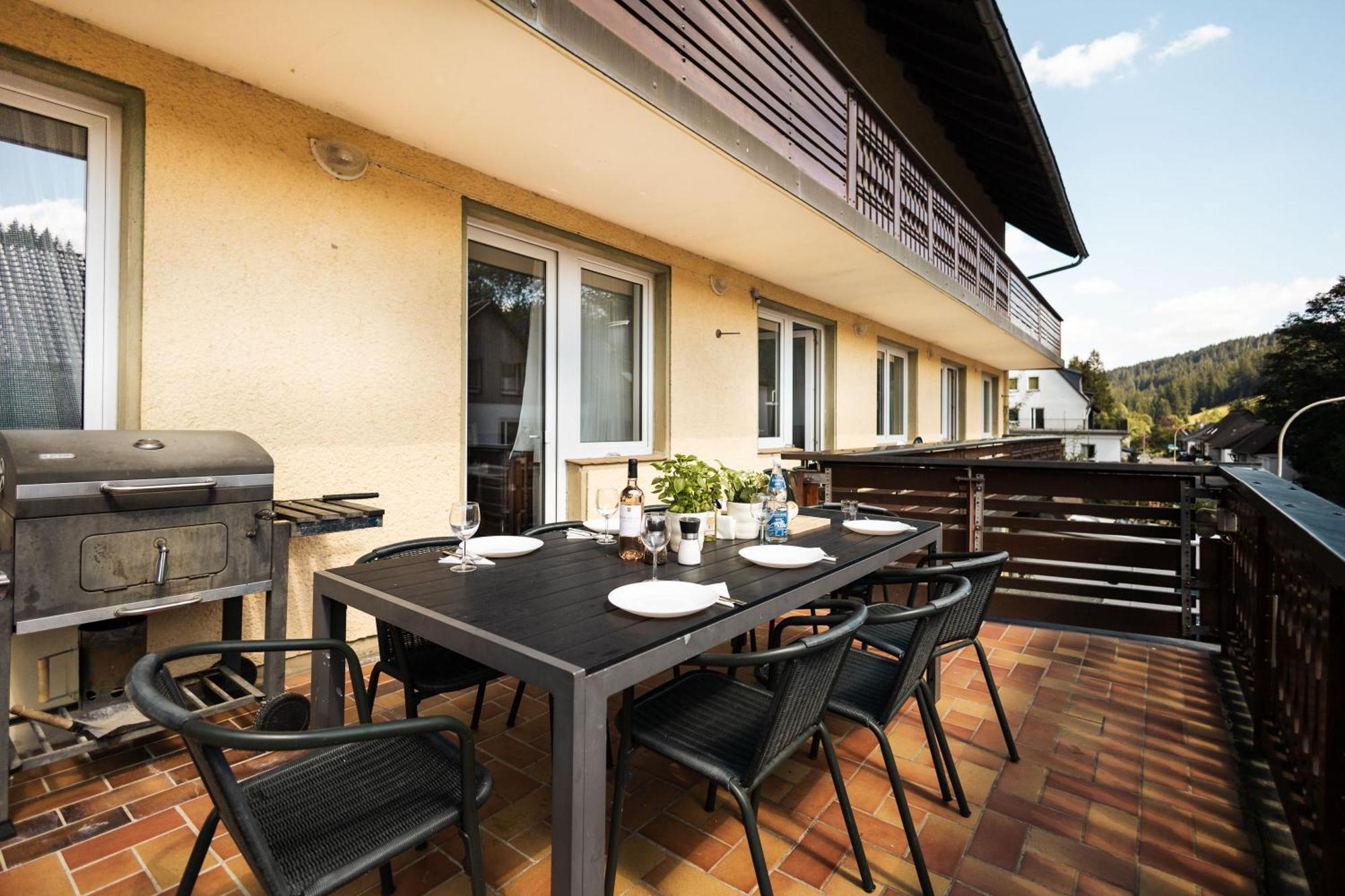 Apartmenthaus Am Waldrand- Kueche - Fruehstueck - Balkon Wildemann Exterior photo