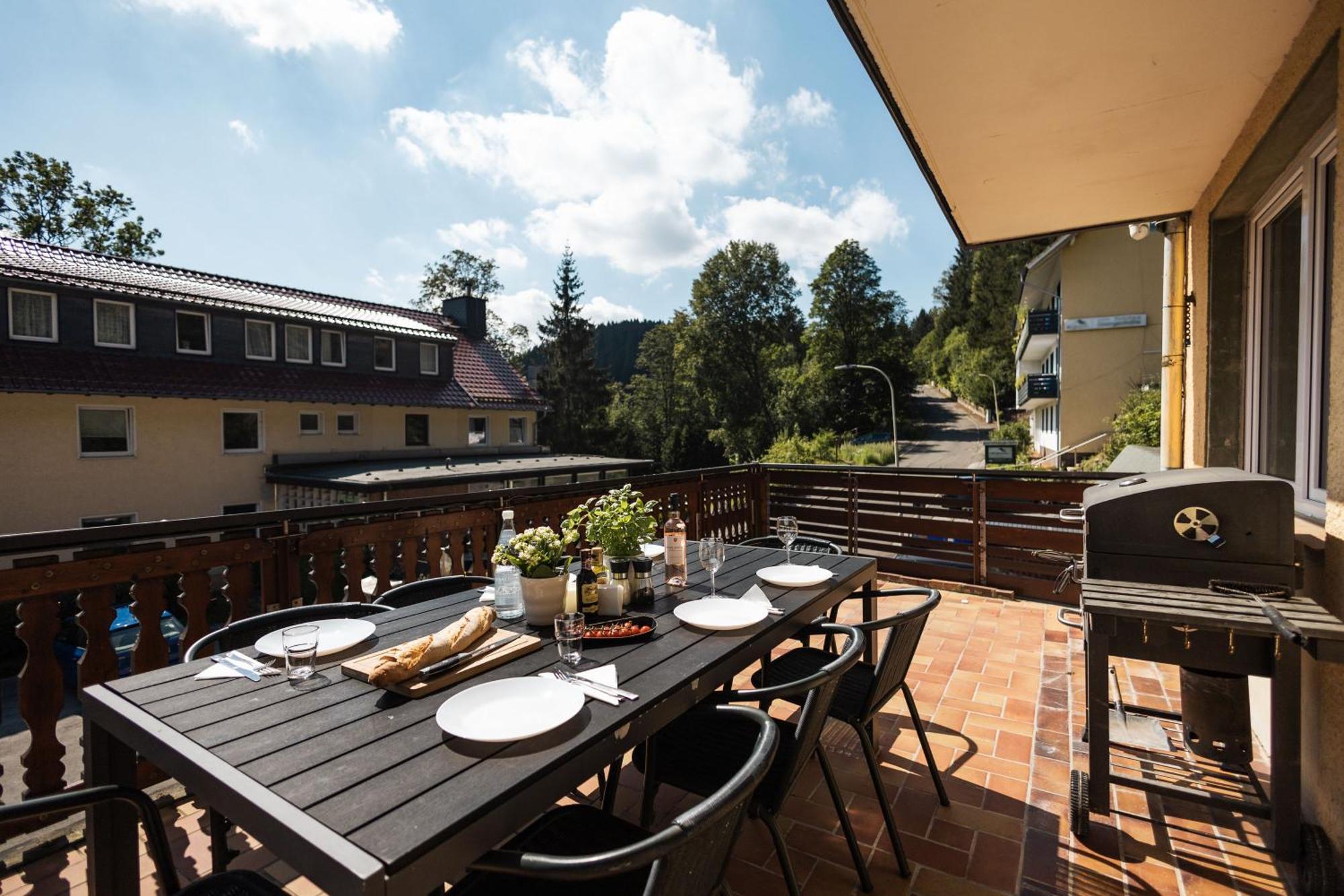 Apartmenthaus Am Waldrand- Kueche - Fruehstueck - Balkon Wildemann Exterior photo