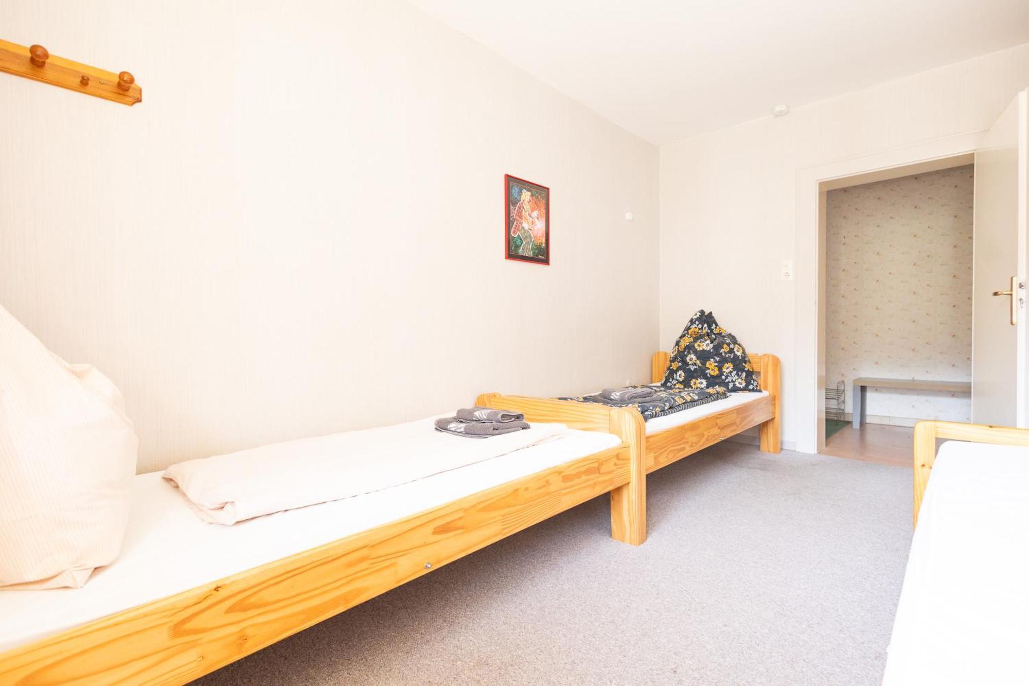 Apartmenthaus Am Waldrand- Kueche - Fruehstueck - Balkon Wildemann Exterior photo